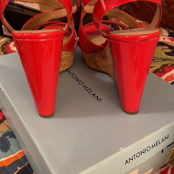 Antonio Melani Red Leather Cork Wedges Sz 10 - Picture 3 of 8